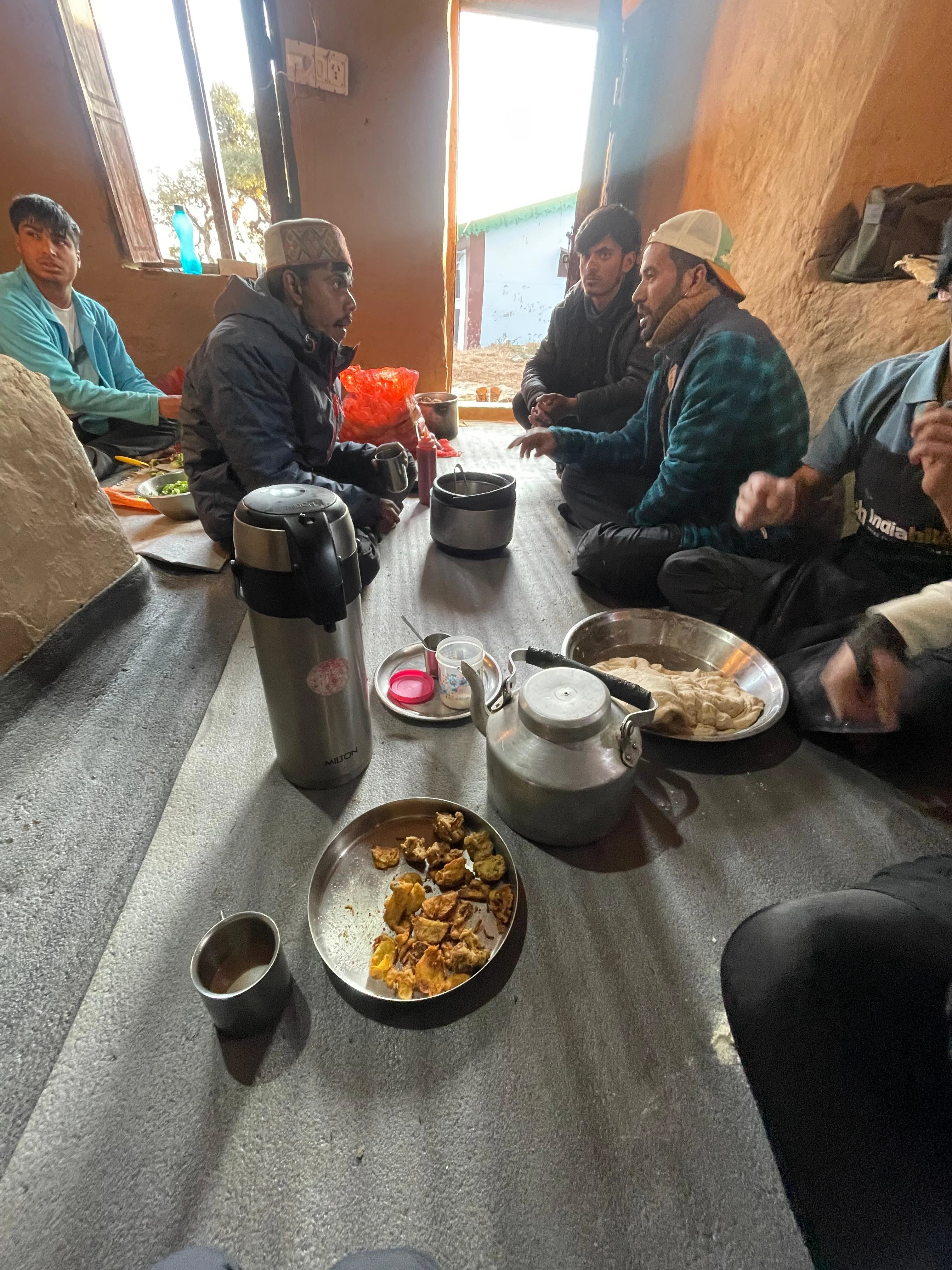 A community encounter on a Komorebi road trip